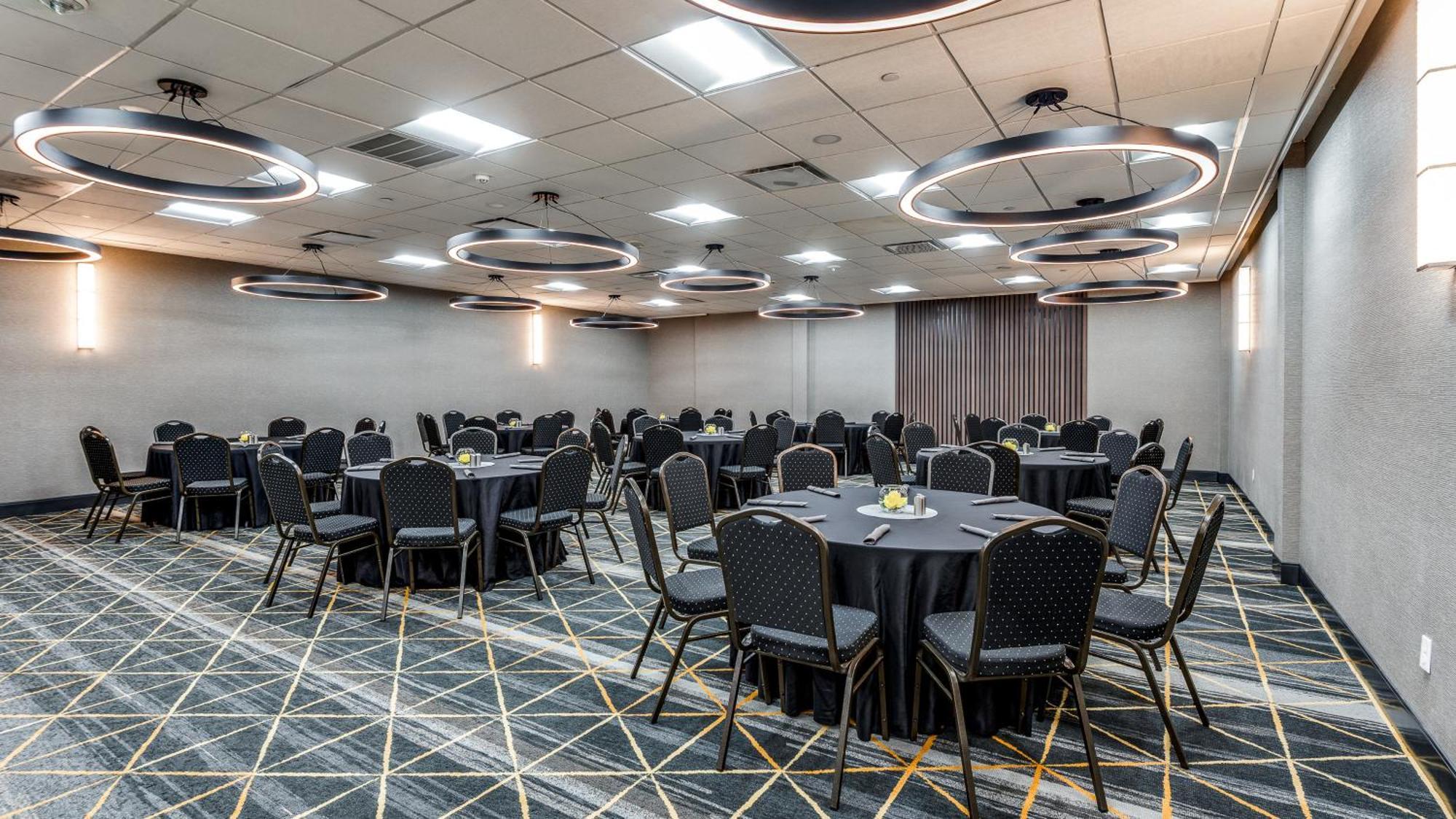 Staybridge Suites Dallas Market Ctr Love Field, An Ihg Hotel Екстер'єр фото