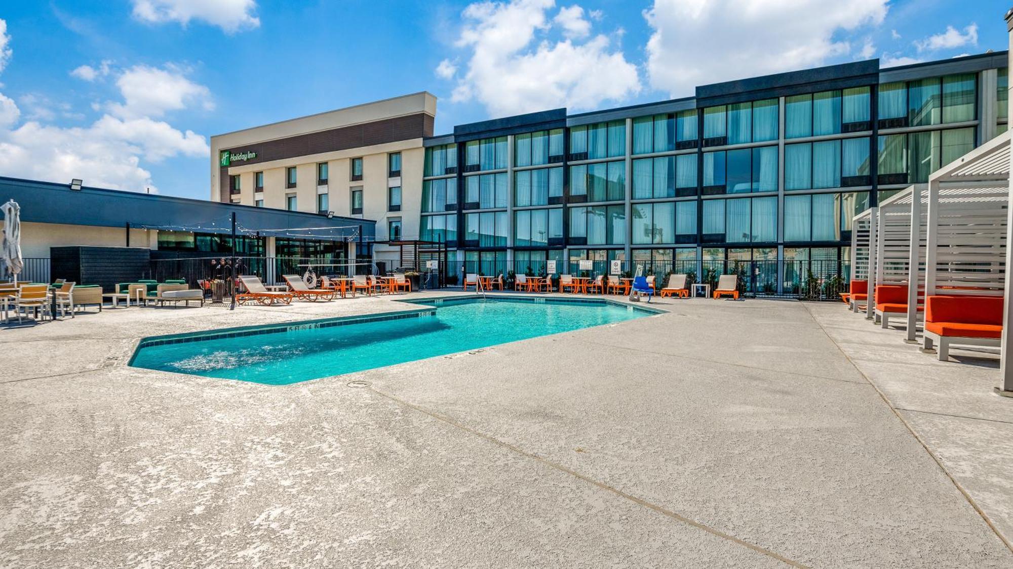 Staybridge Suites Dallas Market Ctr Love Field, An Ihg Hotel Екстер'єр фото