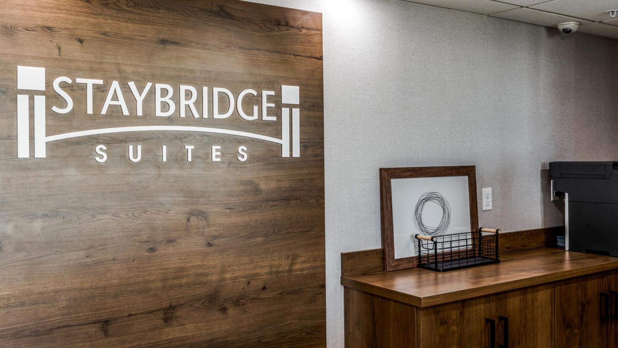 Staybridge Suites Dallas Market Ctr Love Field, An Ihg Hotel Екстер'єр фото
