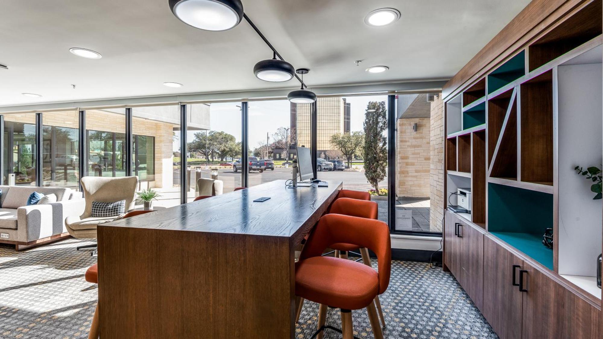 Staybridge Suites Dallas Market Ctr Love Field, An Ihg Hotel Екстер'єр фото
