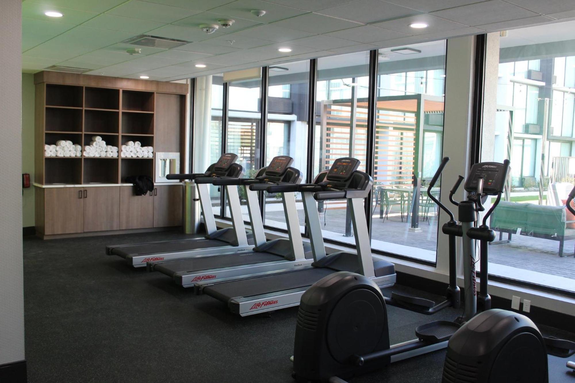 Staybridge Suites Dallas Market Ctr Love Field, An Ihg Hotel Екстер'єр фото