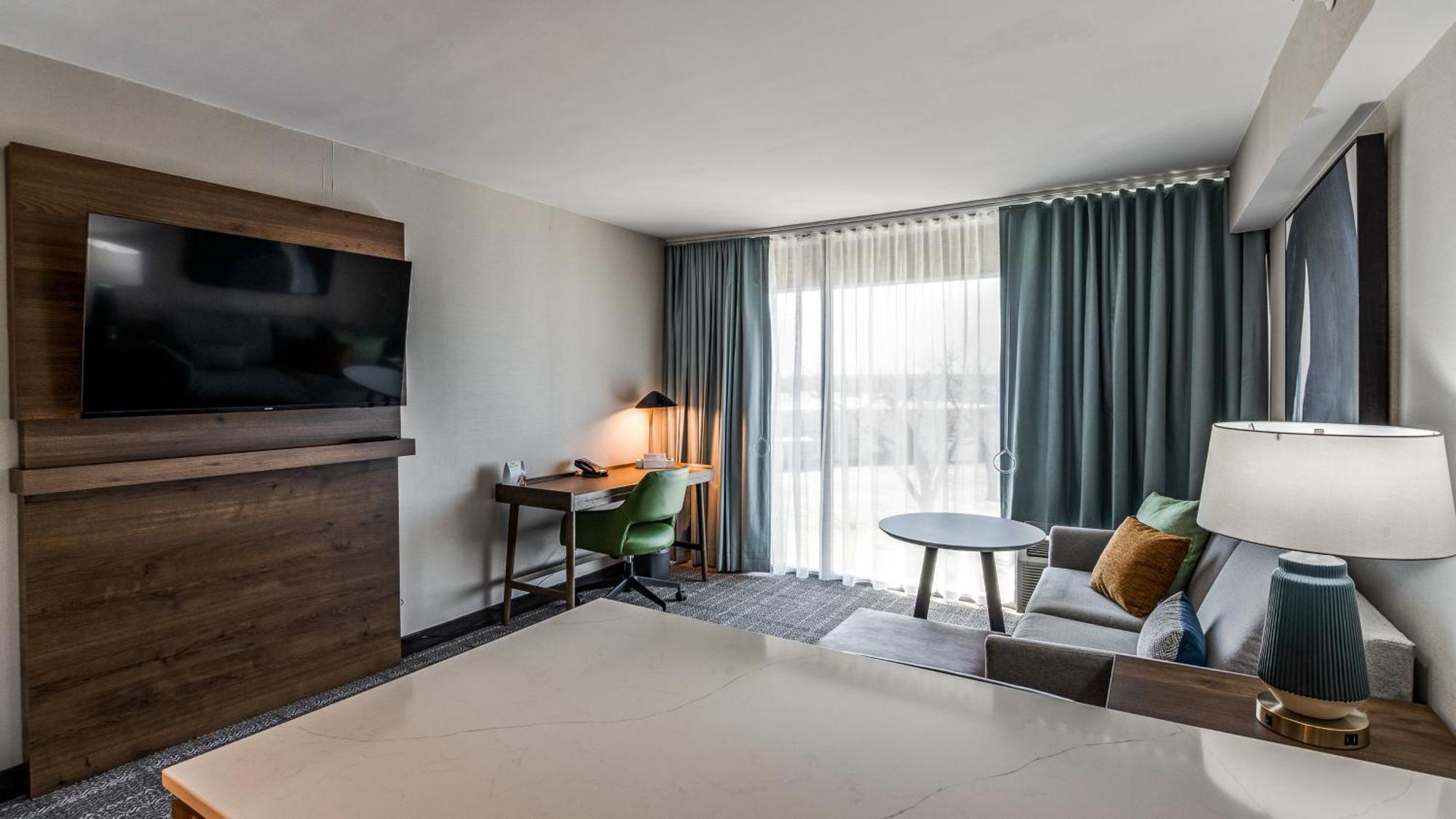 Staybridge Suites Dallas Market Ctr Love Field, An Ihg Hotel Екстер'єр фото