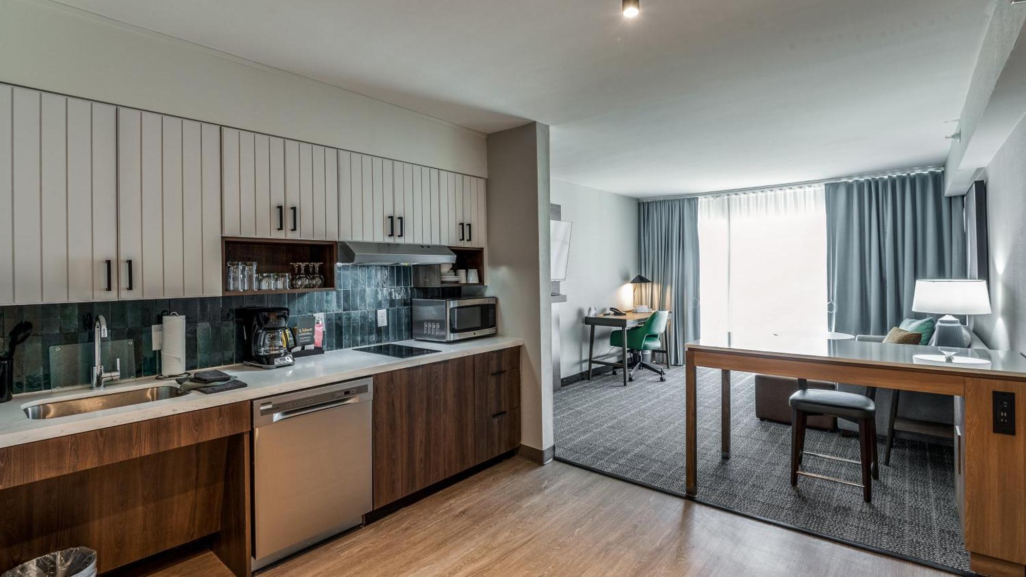 Staybridge Suites Dallas Market Ctr Love Field, An Ihg Hotel Екстер'єр фото