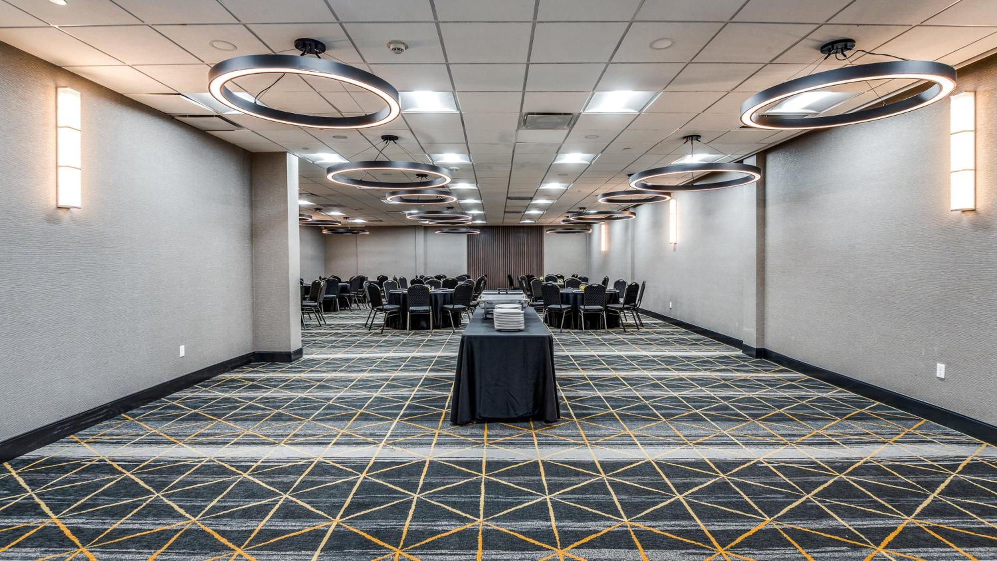 Staybridge Suites Dallas Market Ctr Love Field, An Ihg Hotel Екстер'єр фото
